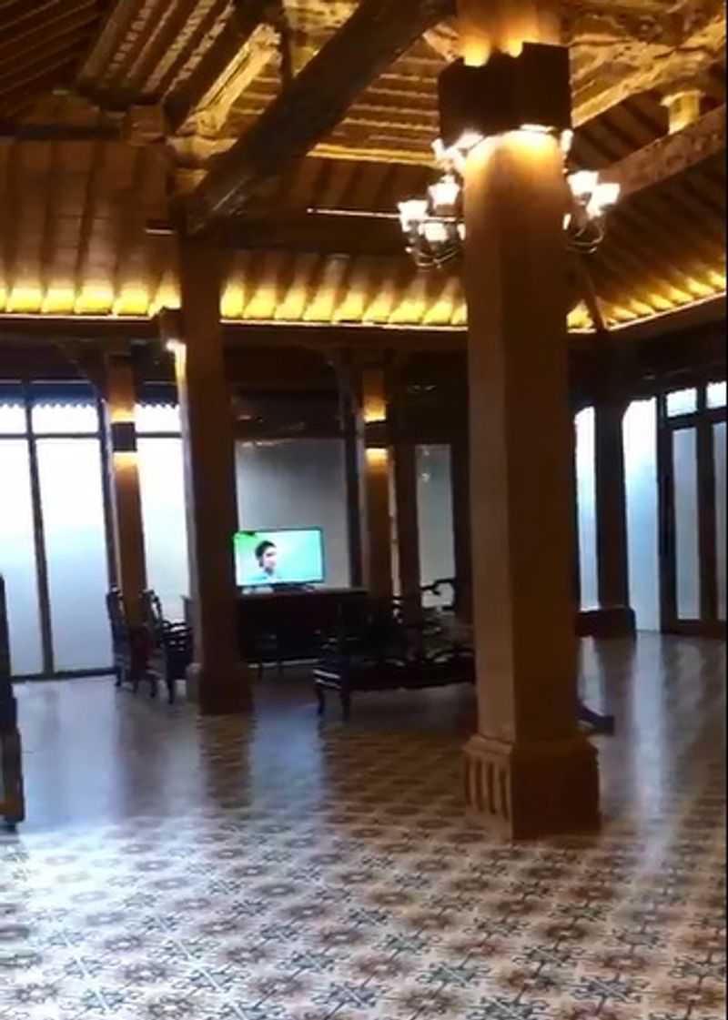 Rumah unik di Rempoa - 5