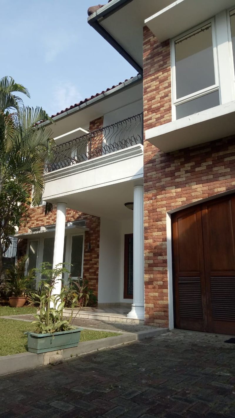 Dijual rumah siap huni di Kemang Timur - 3