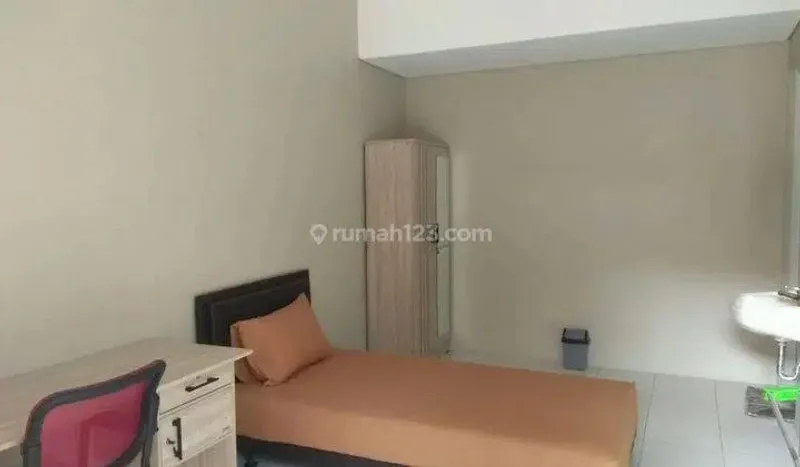 Rumah Dijual di Coblong, Kota Bandung — 25 KT, 25 KM