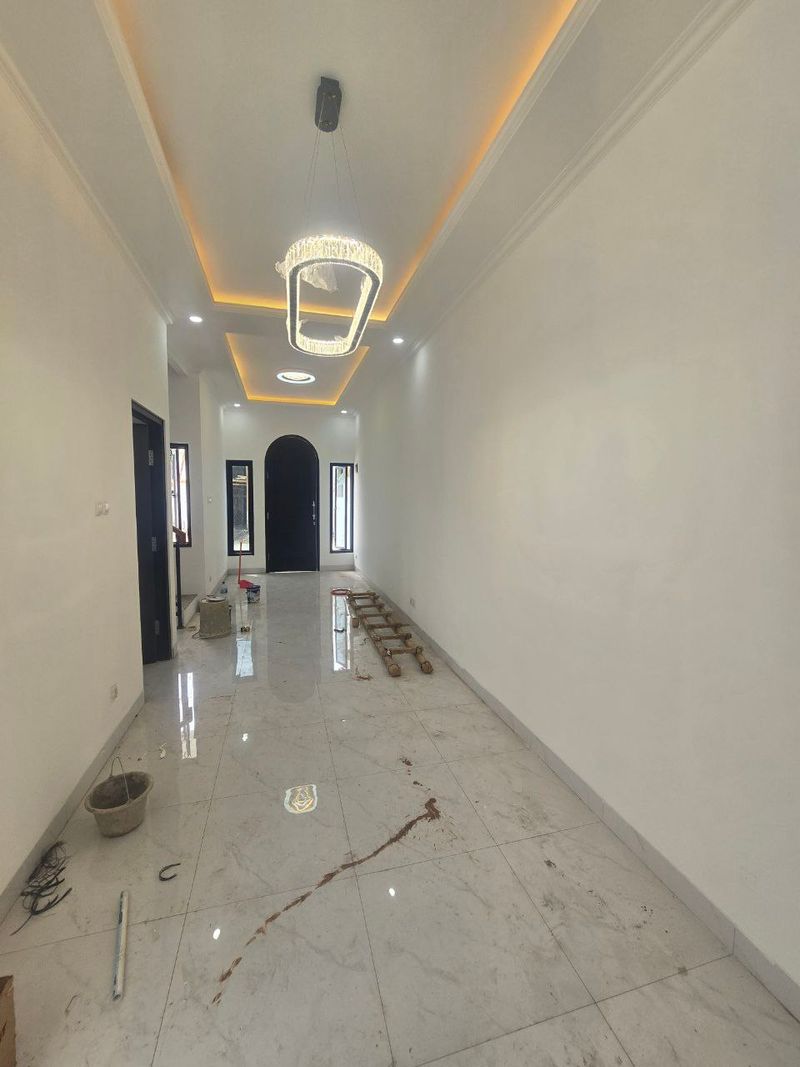 Rumah Mewah Pondok Bambu Duren Sawit Jakarta Timur Dekat Stasiun Klender - 3