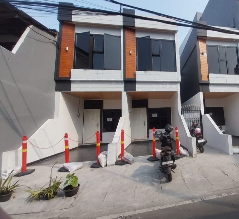 Rumah Dijual di Tanjung Priok, Kota Jakarta Utara — 2 KT, 2 KM