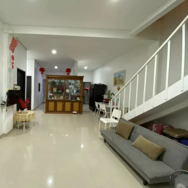 Rumah Siap Pakai 1,5 lt Lebar 8m Gading Griya Lestari Komplek Aman - 2