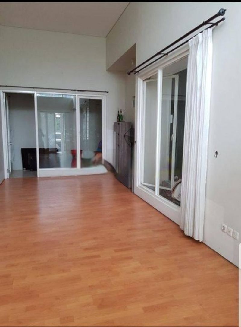 Rumah Keren di KOTA SURABAYA, Jawa Timur - 2