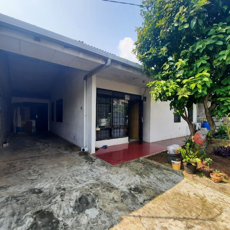 Dijual Rumah di Cimanggis Depok 166m2, lokasi tenang dan nyaman. - 2