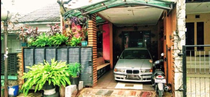 Dijual Rumah Secondary Full Furnished di Sawangan, Depok - 2