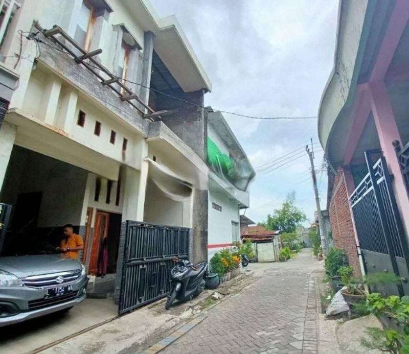 Rumah Keren di KOTA SURABAYA, Jawa Timur - 2