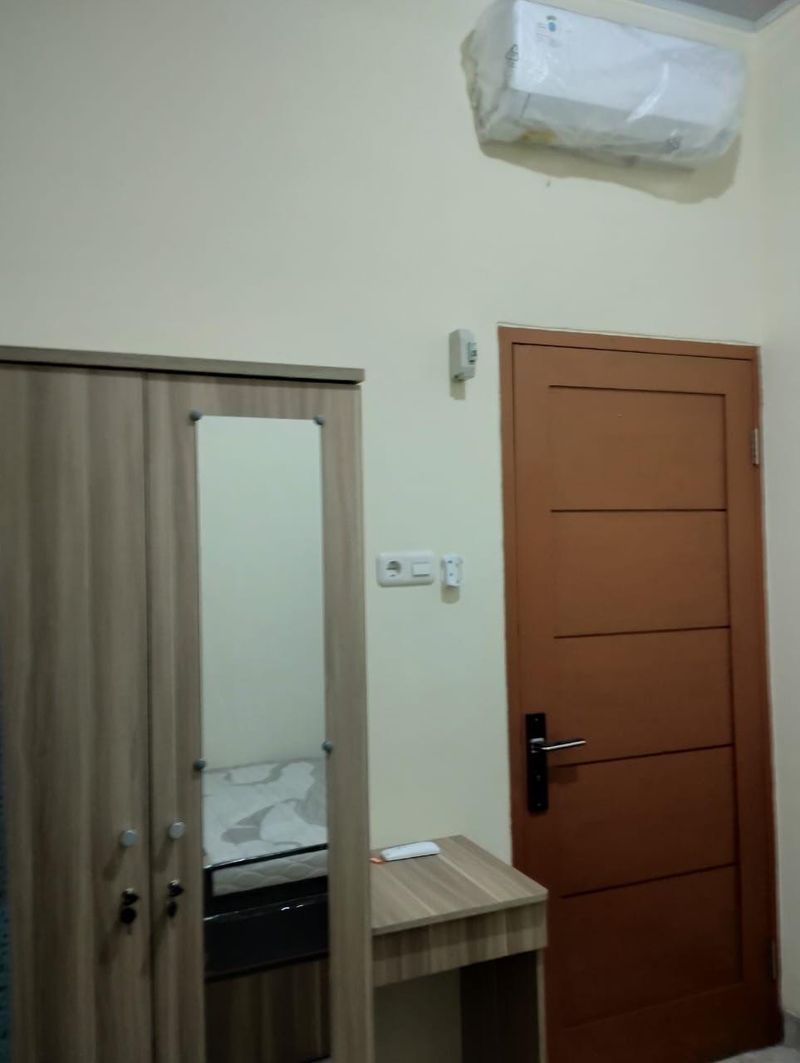 Dijual rumah kost 2 lantai furnish di tomang - 5