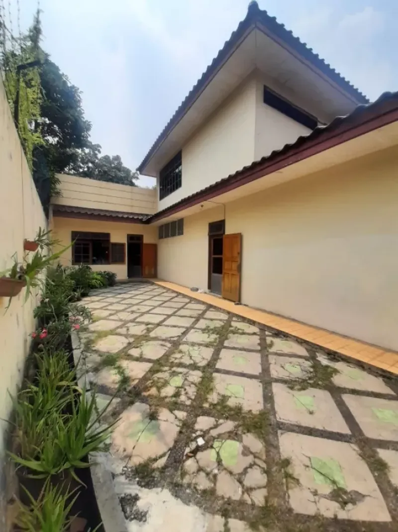Dijual Rumah di Kebayoran Lama - 3