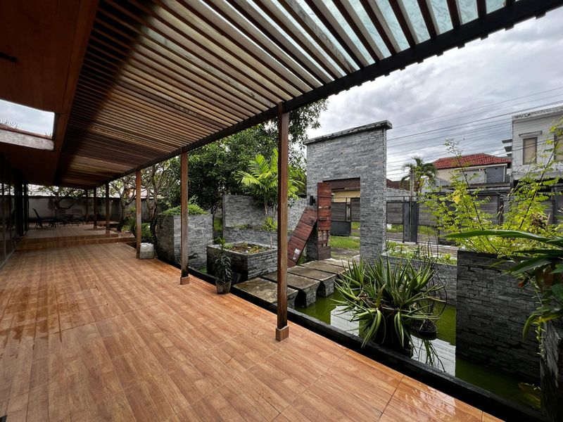 Sewa Rumah Besar Pet Friendly 4 Kamar Tukad Batanghari Denpasar Selatan - 2