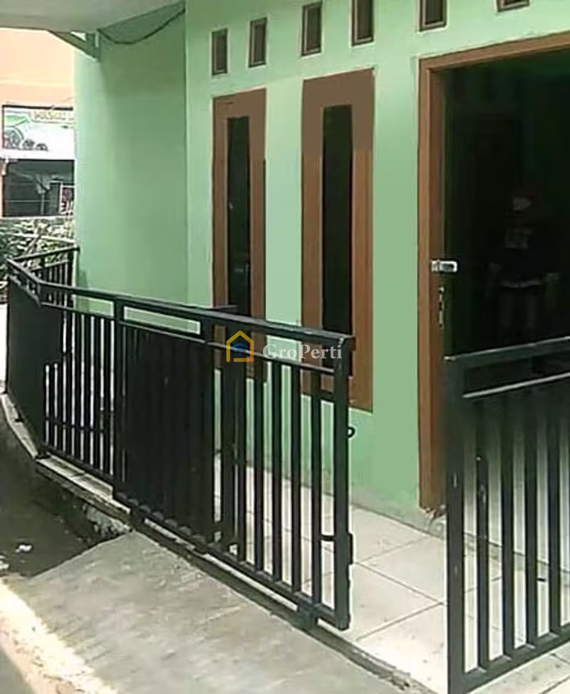 Rumah Dijual di Cibinong, Kabupaten Bogor — 2 KT, 1 KM