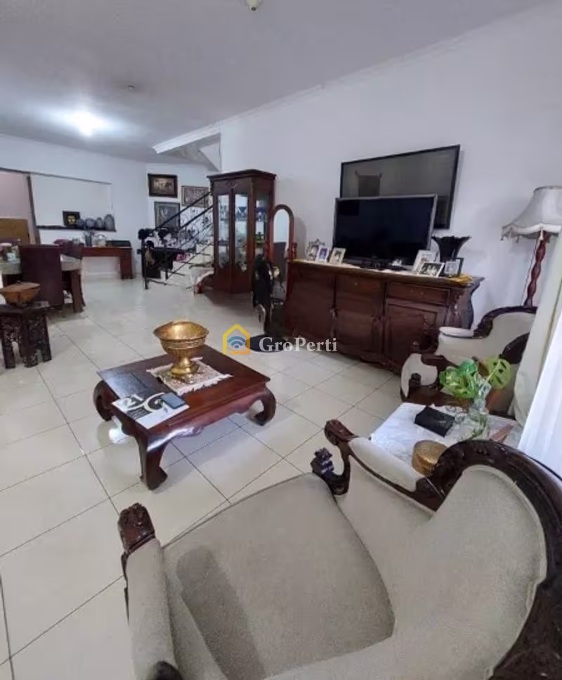 Rumah Dijual di Pesanggrahan, Kota Jakarta Selatan — 3 KT, 3 KM