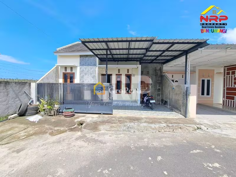 Rumah Dijual di Banyuwangi, Kabupaten Banyuwangi — 4 KT, 2 KM