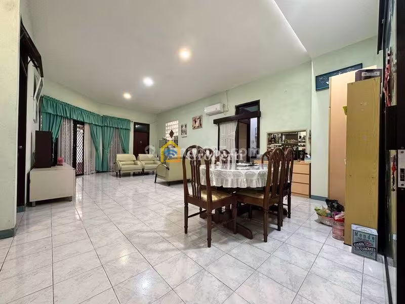 Rumah Dijual di Pamulang, Kota Tangerang Selatan — 4 KT, 3 KM