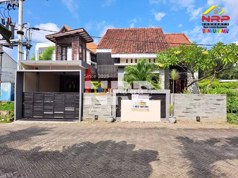 Dijual Rumah Second 2 lantai di Perum Exclusive Dadapan - Banyuwangi - 2