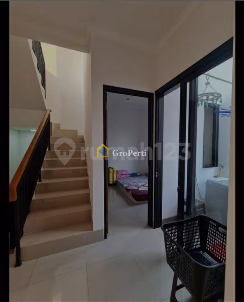 Apartemen Dijual di Tebet, Kota Jakarta Selatan — 3 KT, 2 KM