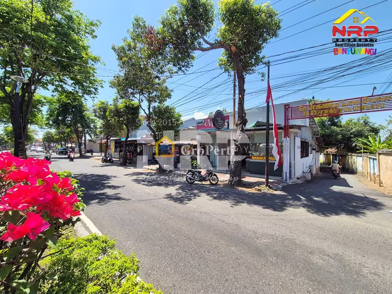 Dijual Tanah Bonus Bangunan Prospek Bisnis Akses Double W di Banyuwangi Kota - 2