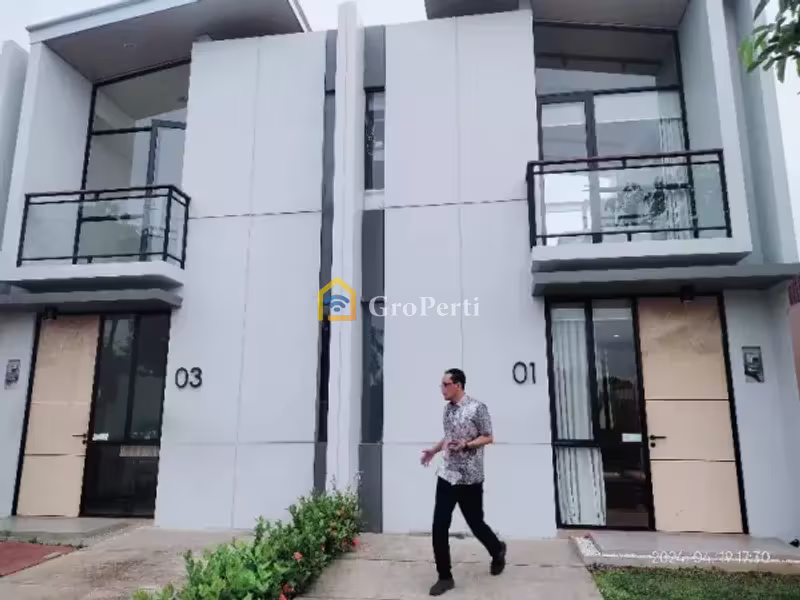 Rumah Dijual di Kebayoran Baru, Kota Jakarta Selatan — 3 KT, 3 KM