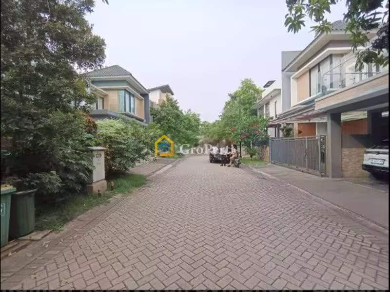 Rumah Mewah di KOTA TANGERANG SELATAN, Banten - 2