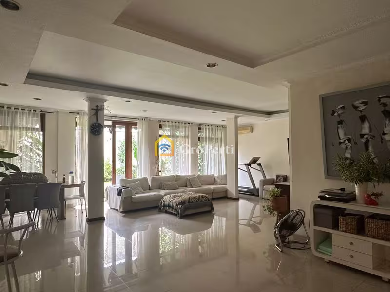 Rumah Dijual di Pesanggrahan, Kota Jakarta Selatan — 6 KT, 6 KM