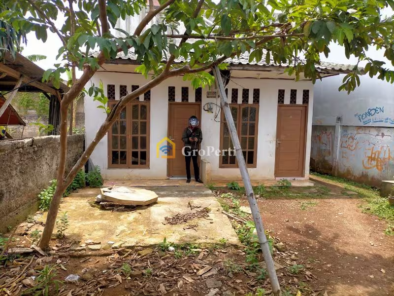 Rumah Dijual di Ciputat, Kota Tangerang Selatan — 2 KT, 2 KM