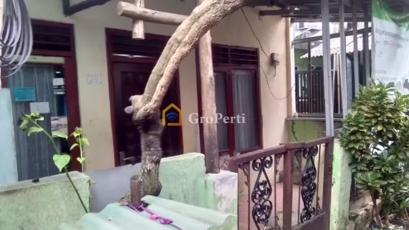 Rumah Dijual di Tebet, Kota Jakarta Selatan — 3 KT, 1 KM