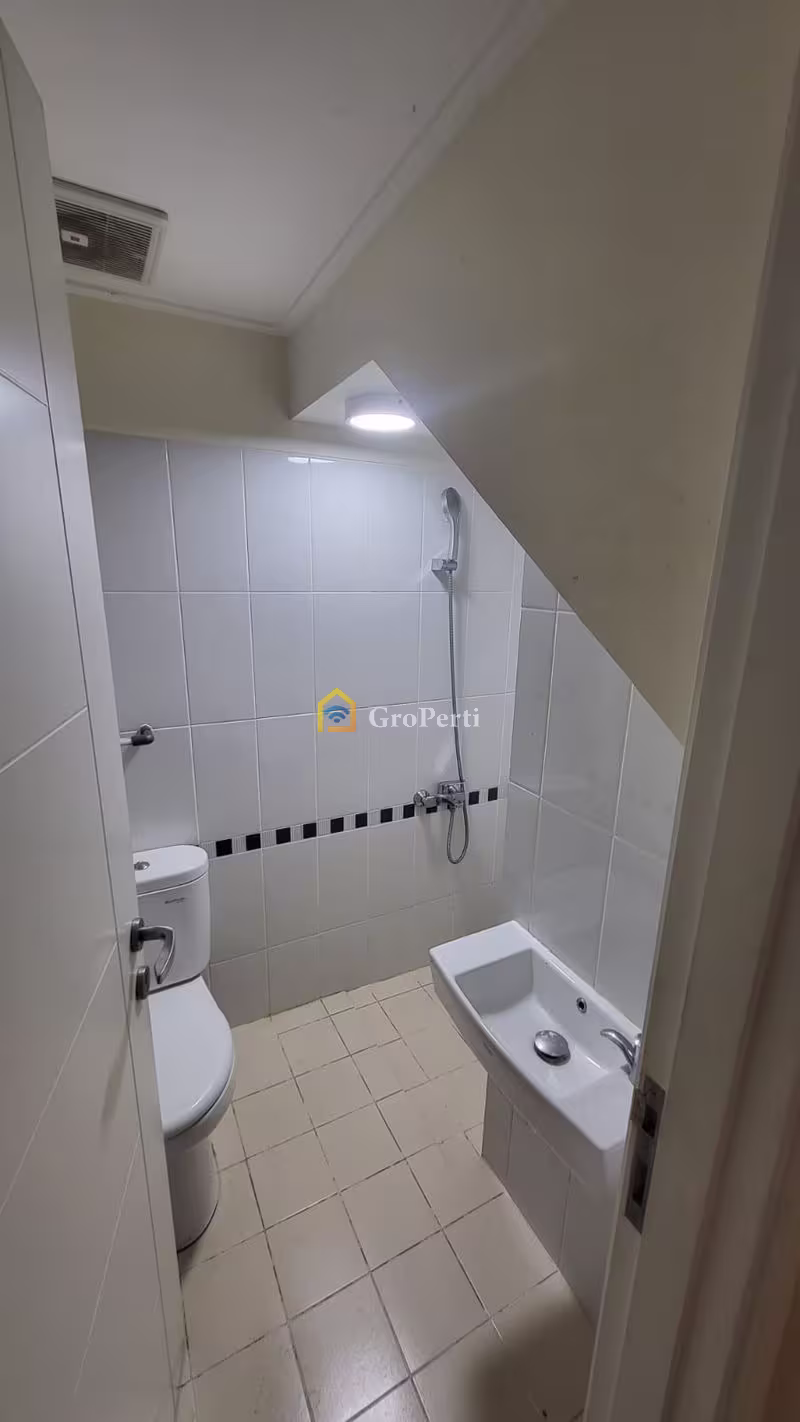 Rumah Dijual di Pagedangan, Kabupaten Tangerang — 2 KT, 2 KM